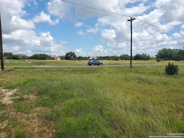 $77,500 | 118 Warren Wallace, Blanco, TX 78606