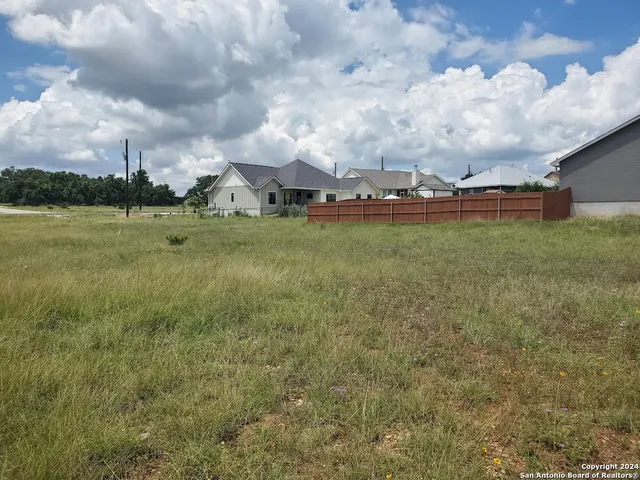 $77,500 | 118 Warren Wallace, Blanco, TX 78606