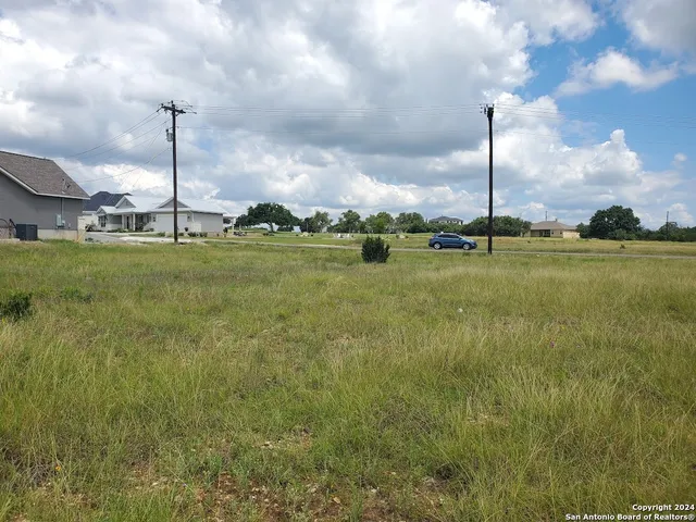$77,500 | 118 Warren Wallace, Blanco, TX 78606