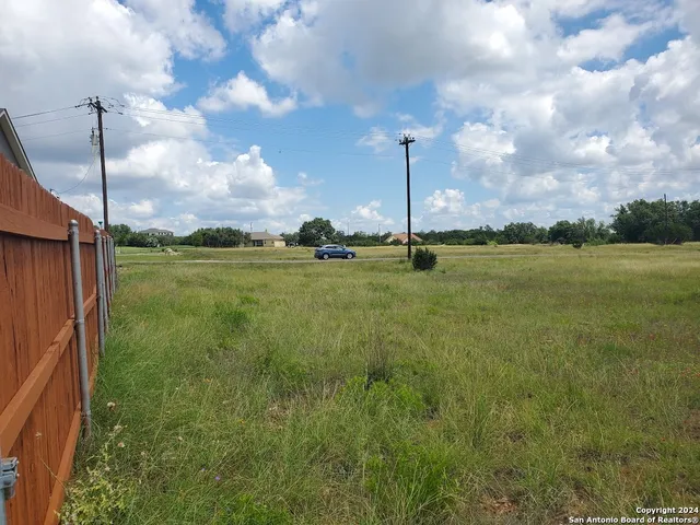 $77,500 | 118 Warren Wallace, Blanco, TX 78606