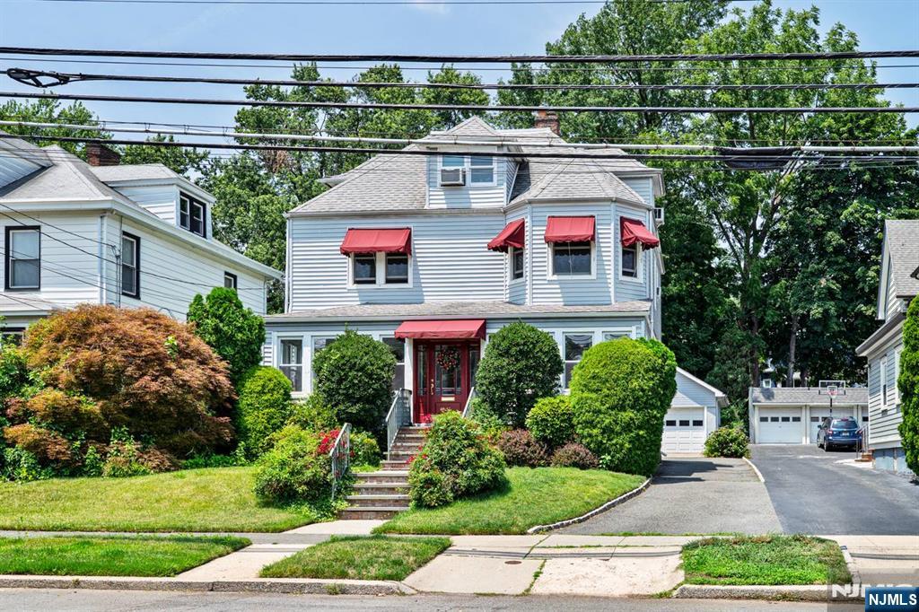 168 Orient Way Rutherford, NJ 07070 - Photo 3 of 40