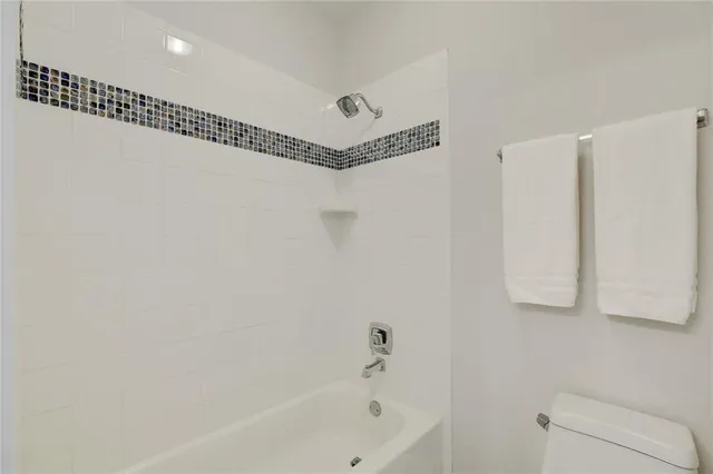 $3,400 | 7219 Auburn Blaze Lane, Austin, TX 78744