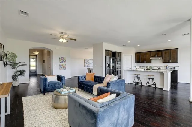 $3,400 | 7219 Auburn Blaze Lane, Austin, TX 78744