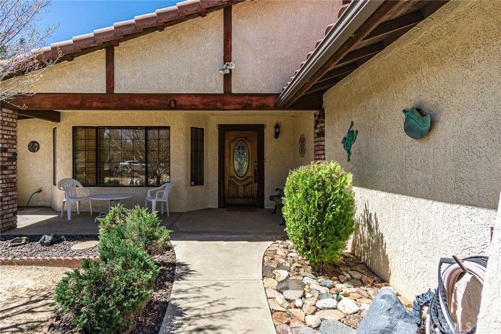 7040 Kenyon Avenue Hesperia, CA 92345 - Photo 2 of 75