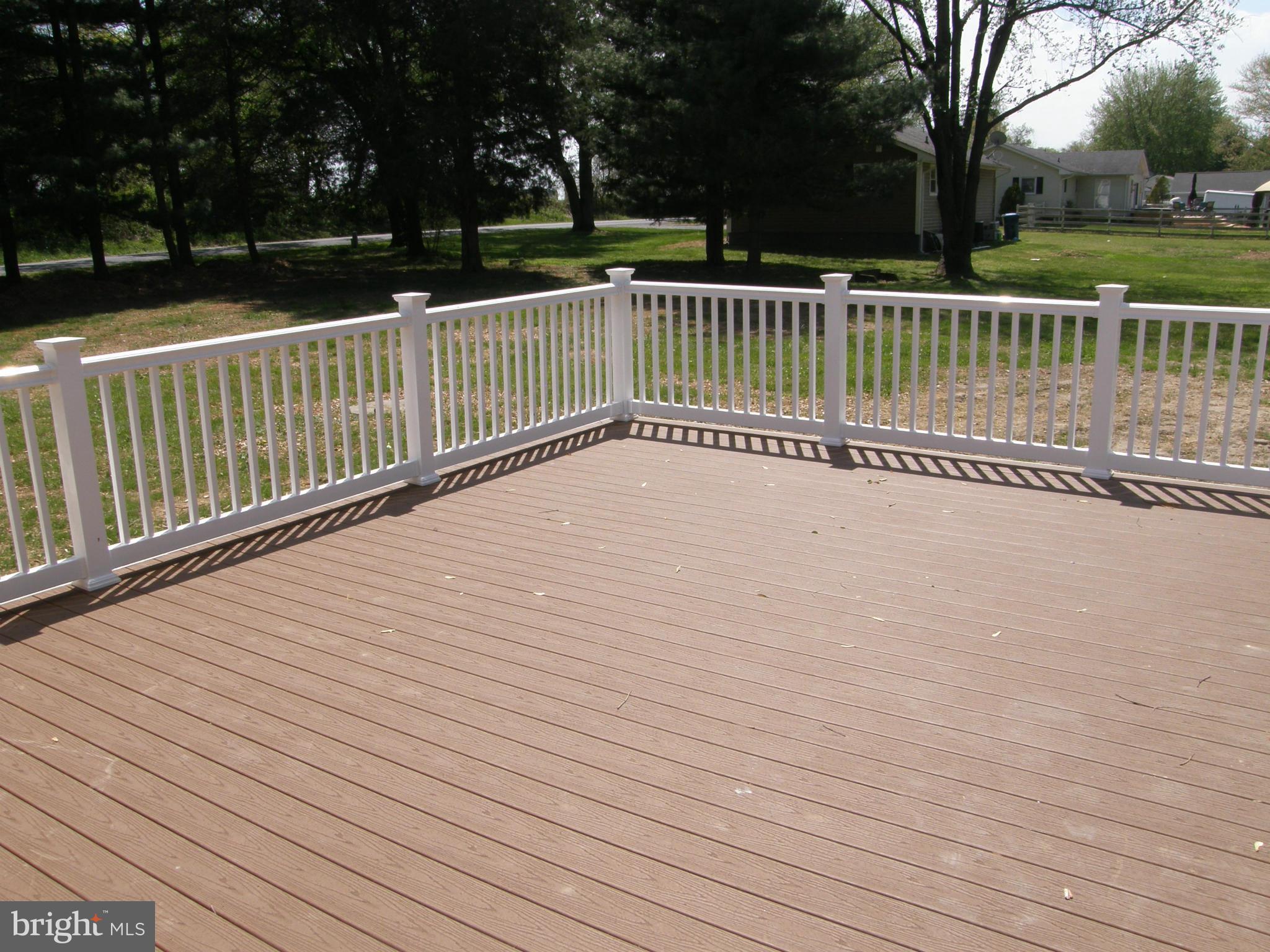 103 Dutchess Road Chestertown, MD 21620 - Photo 25 of 29 New deck off of Kitchen.