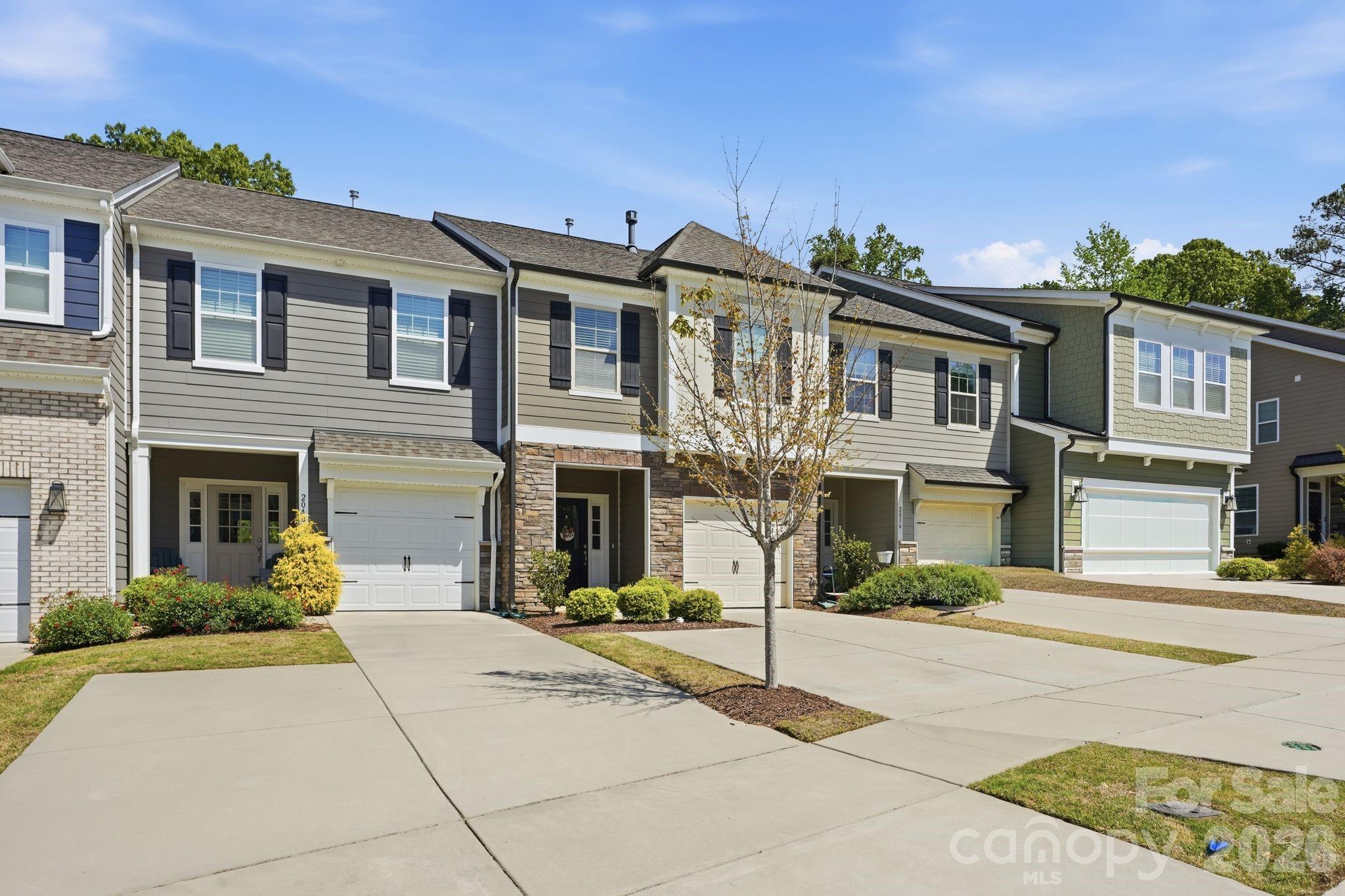 2038 Suttonview Road Fort Mill, SC 29708 - Photo 2 of 29