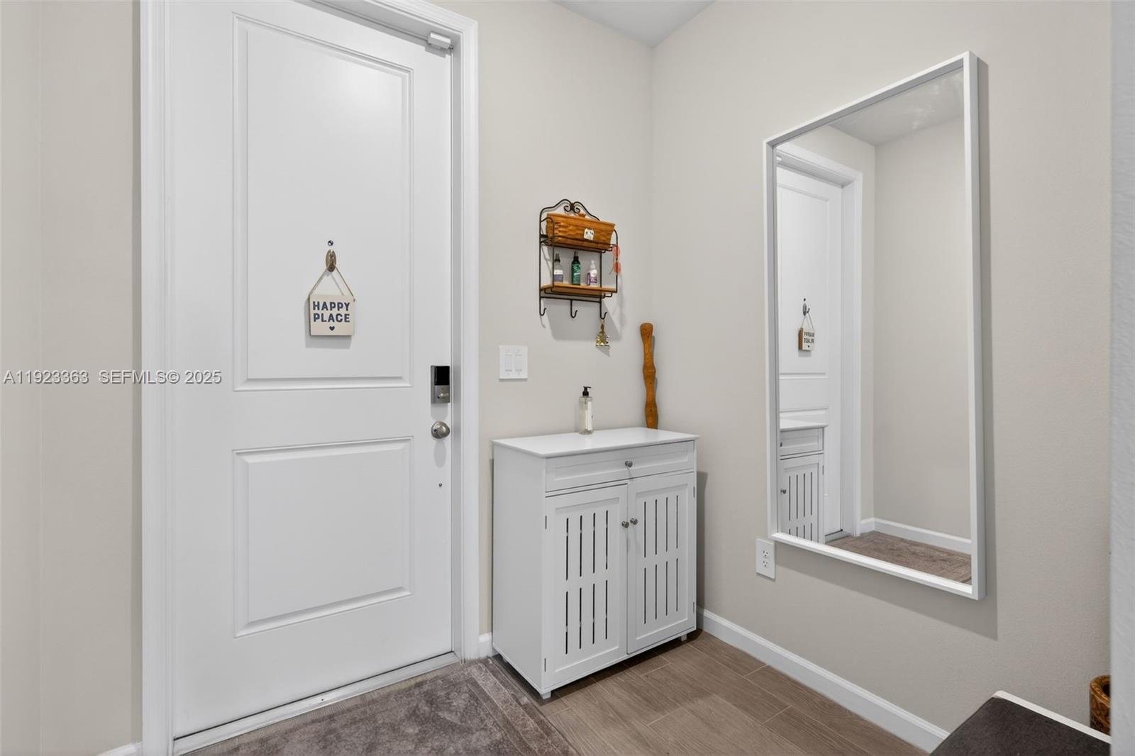 5746 Southeast Edgewater Circle Stuart, FL 34997 - Photo 3 of 38