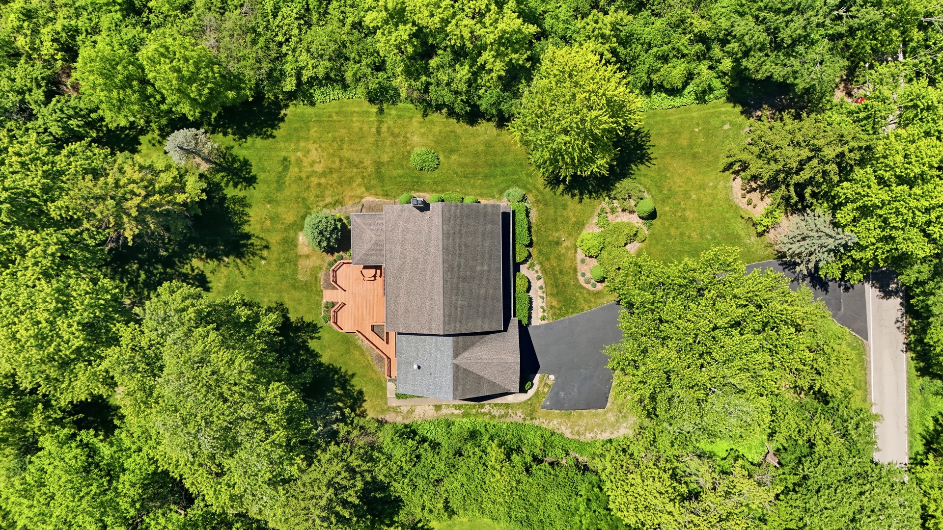 107 Roxborough Place Inverness, IL 60010 - Photo 35 of 42