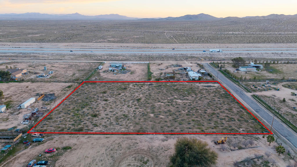 263 Hidden River Road Barstow, CA 92311 - Photo 7 of 8 a view of ocean view