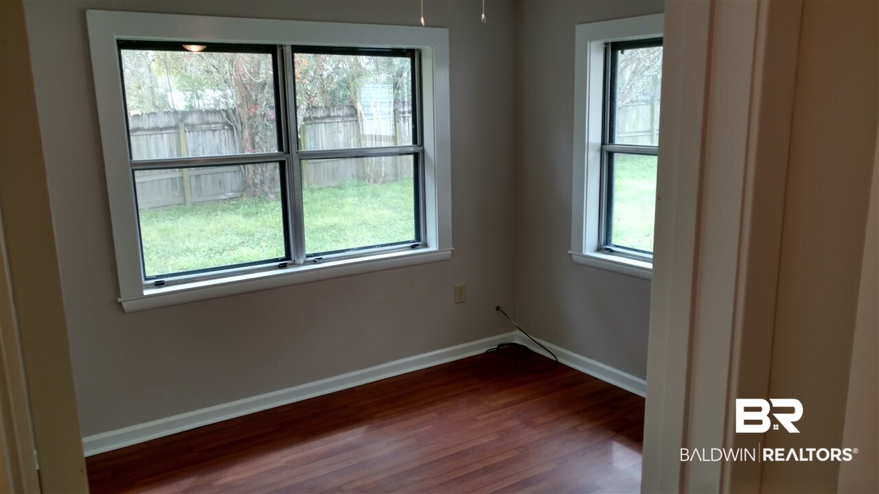 11826 Pioneer Road Theodore, AL 36582 - Photo 14 of 28