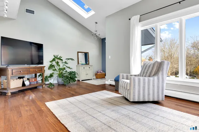 $559,900 | 22 Harnish Lane, Wallingford, CT 06492