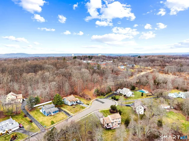 $559,900 | 22 Harnish Lane, Wallingford, CT 06492