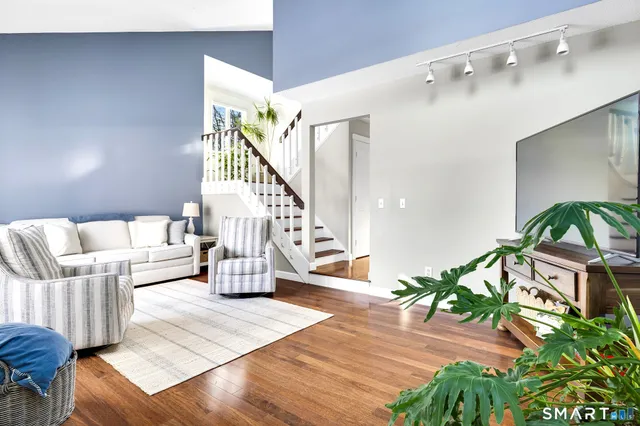 $559,900 | 22 Harnish Lane, Wallingford, CT 06492