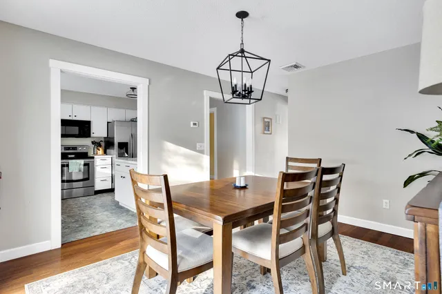 $559,900 | 22 Harnish Lane, Wallingford, CT 06492