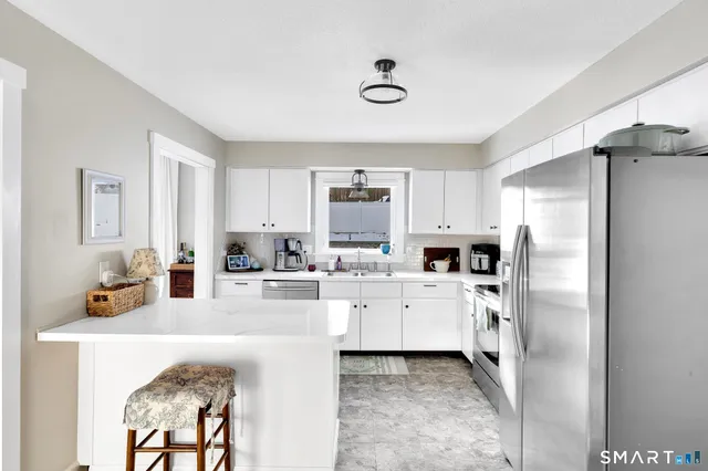 $559,900 | 22 Harnish Lane, Wallingford, CT 06492