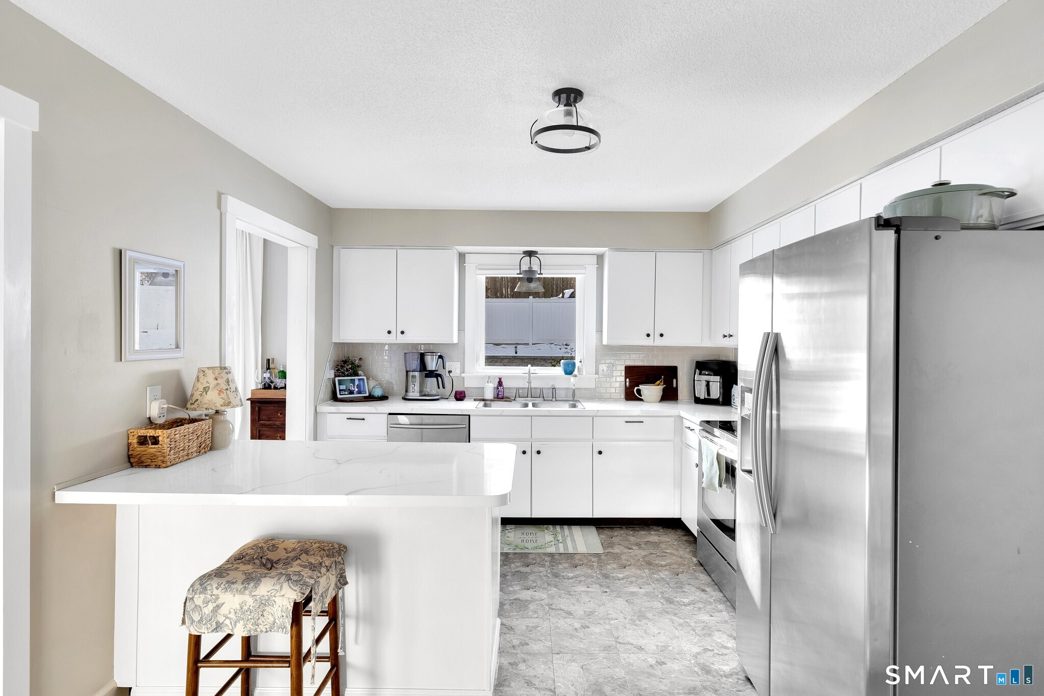 22 Harnish Lane Wallingford, CT 06492 - Photo 8 of 27 Kitchen