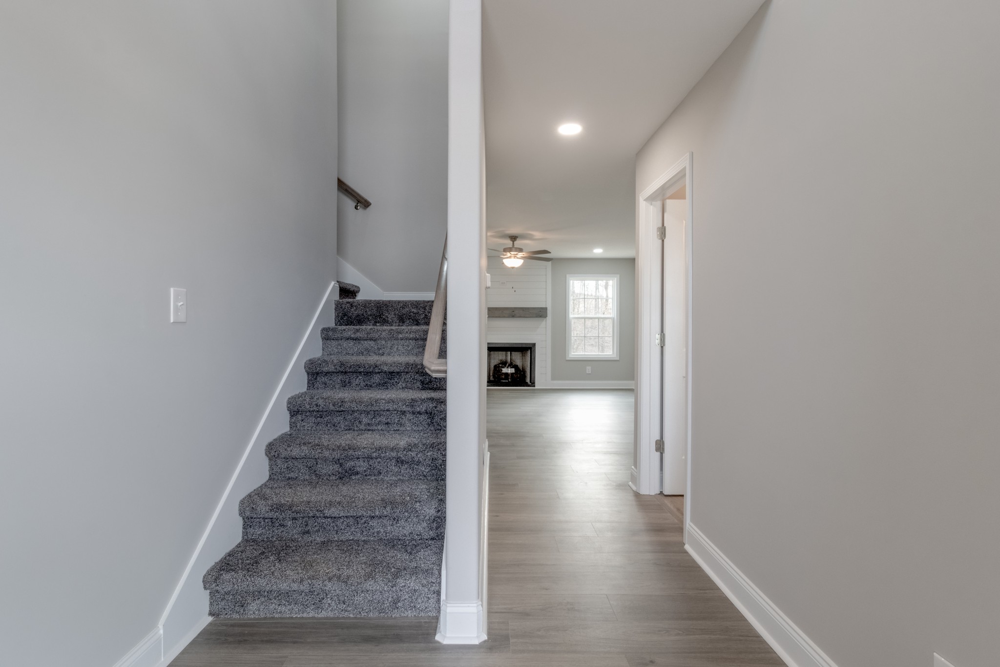 1094 Winesap Road Clarksville, TN 37040 - Photo 3 of 28 Gallery Image 3