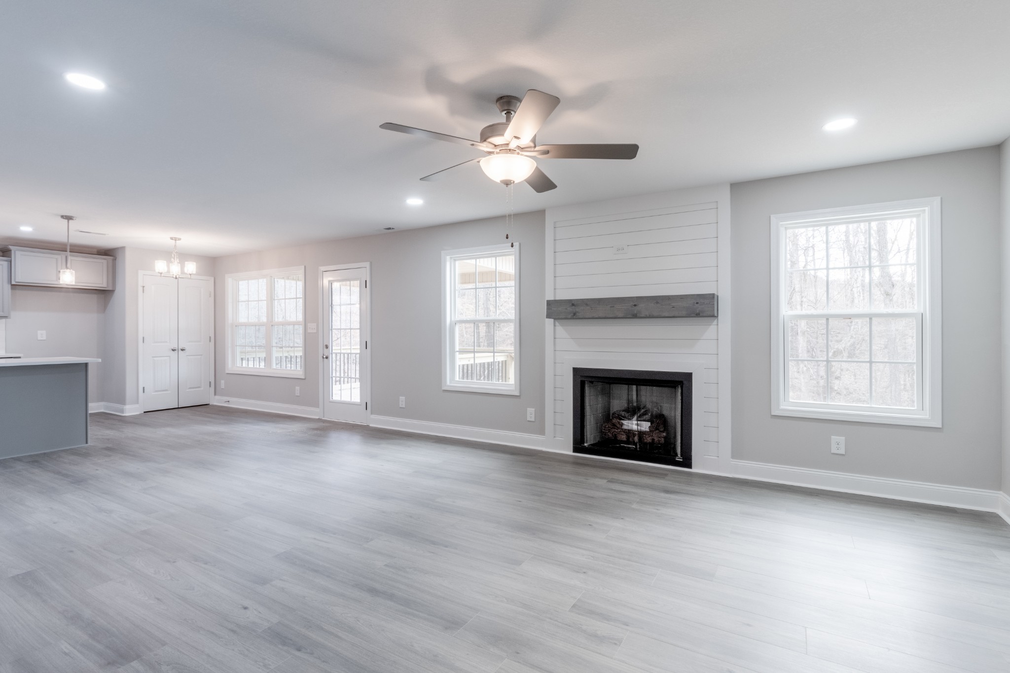 1094 Winesap Road Clarksville, TN 37040 - Photo 4 of 28 Gallery Image 4