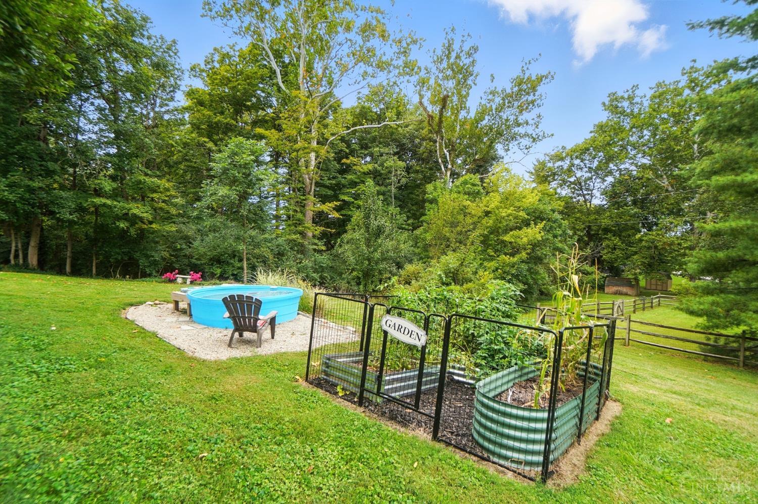 1503 Covered Bridge Road Cincinnati, OH 45231 - Photo 24 of 33