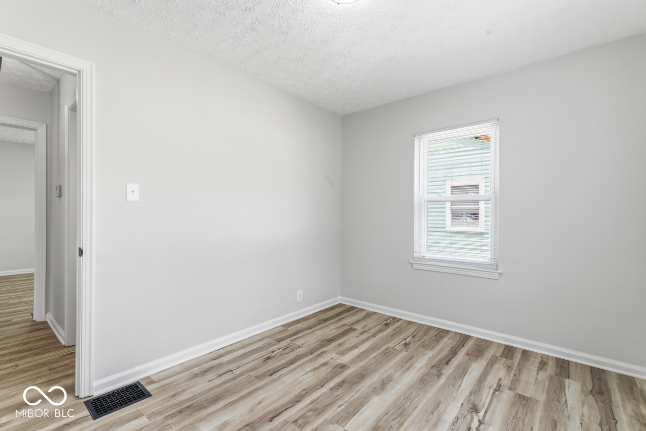 3220 North Keystone Avenue Indianapolis, IN 46218 - Photo 23 of 40