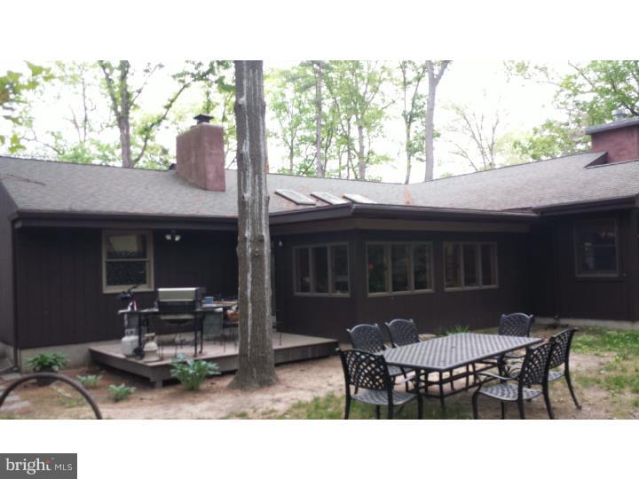 152 Stokes Road Medford Lakes, NJ 08055 - Photo 2 of 14 Exterior Back