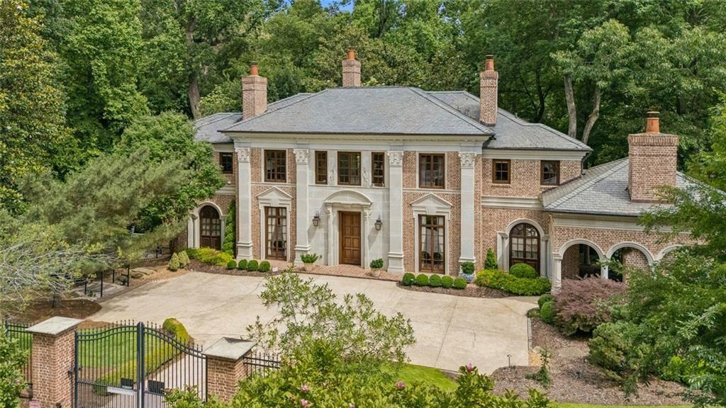 125 Blackland Road Northwest Atlanta, GA 30342 - Photo 4 of 106
