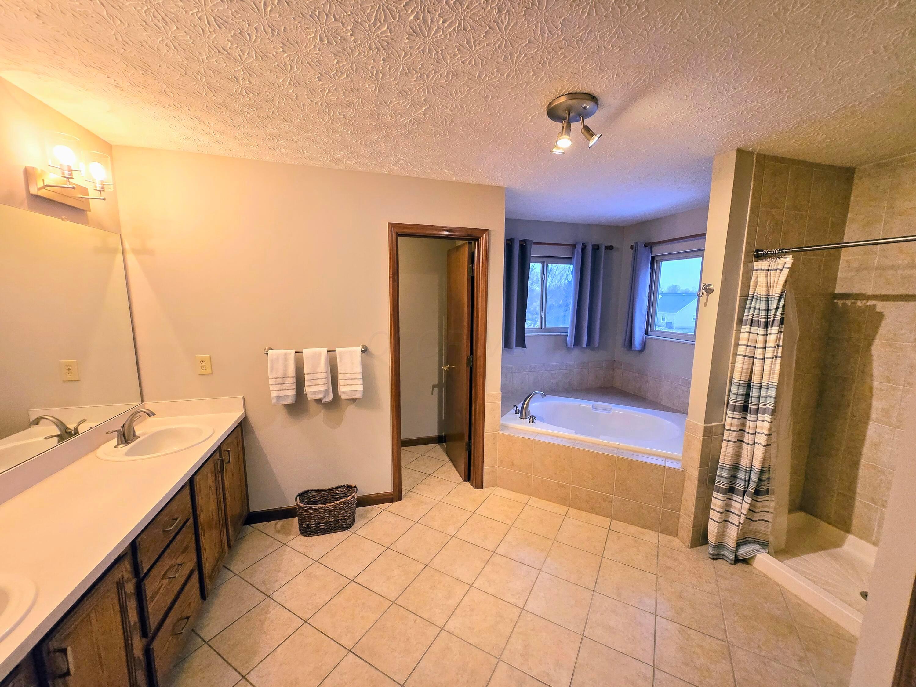 7912 Pinehill Road Lewis Center, OH 43035 - Photo 14 of 28 5 Master Bath
