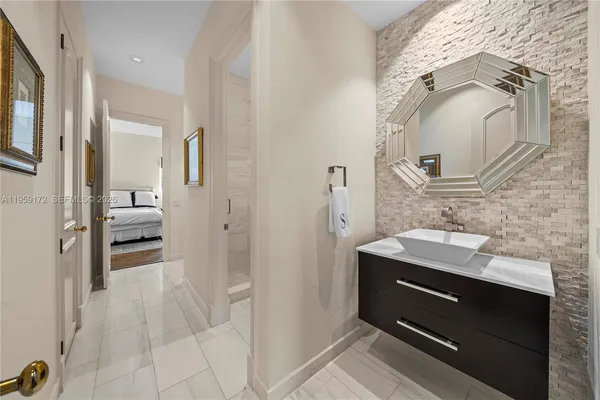 $8,770,000 | 8400 School House Road, Miami, FL 33143