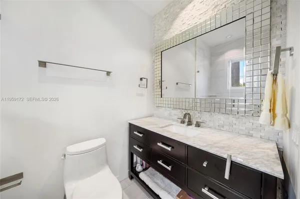 $8,770,000 | 8400 School House Road, Miami, FL 33143