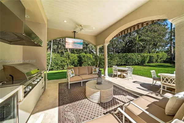 $8,770,000 | 8400 School House Road, Miami, FL 33143