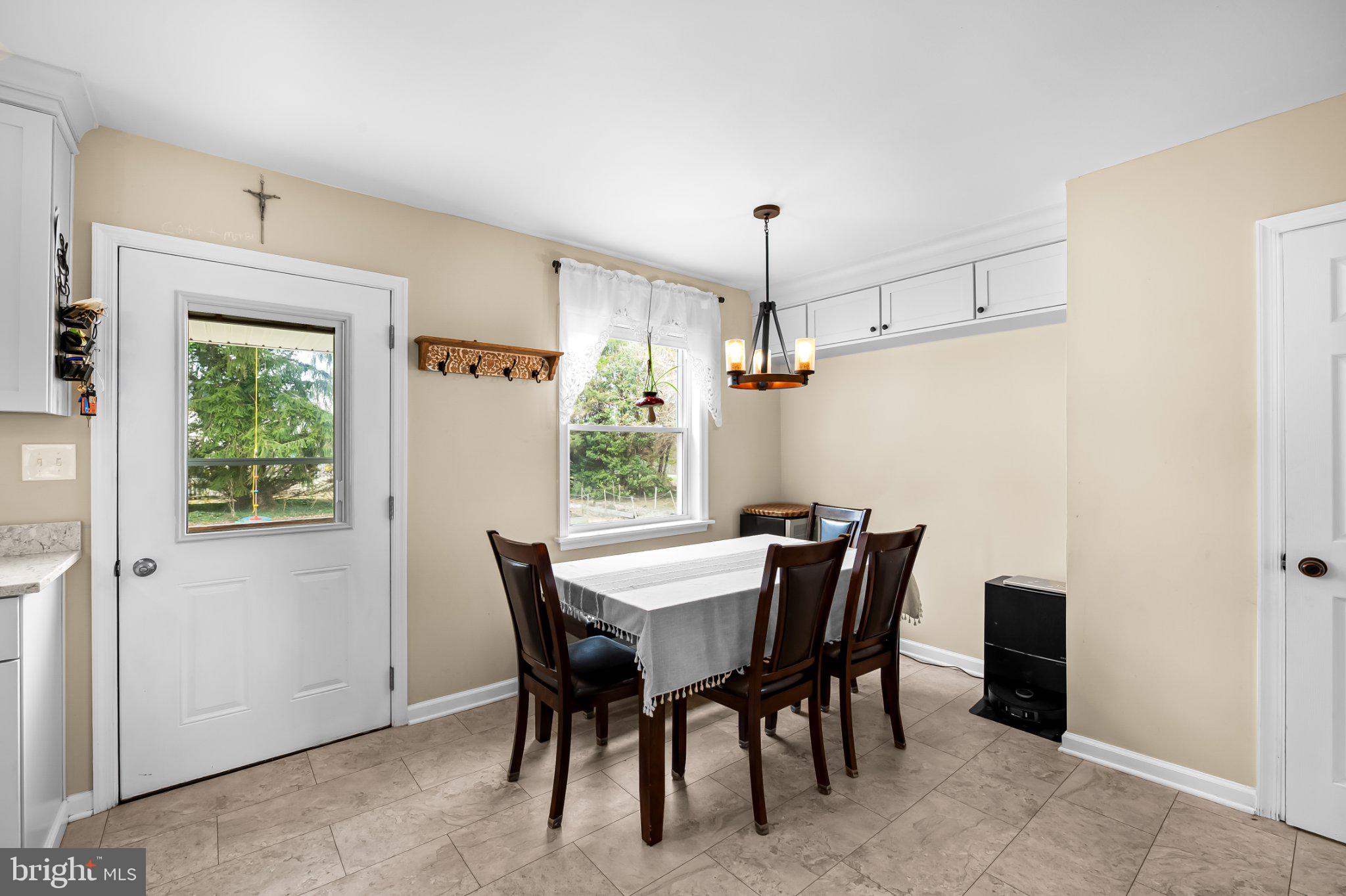 5617 Allender Road White Marsh, MD 21162 - Photo 12 of 32 Bright and inviting dining space.