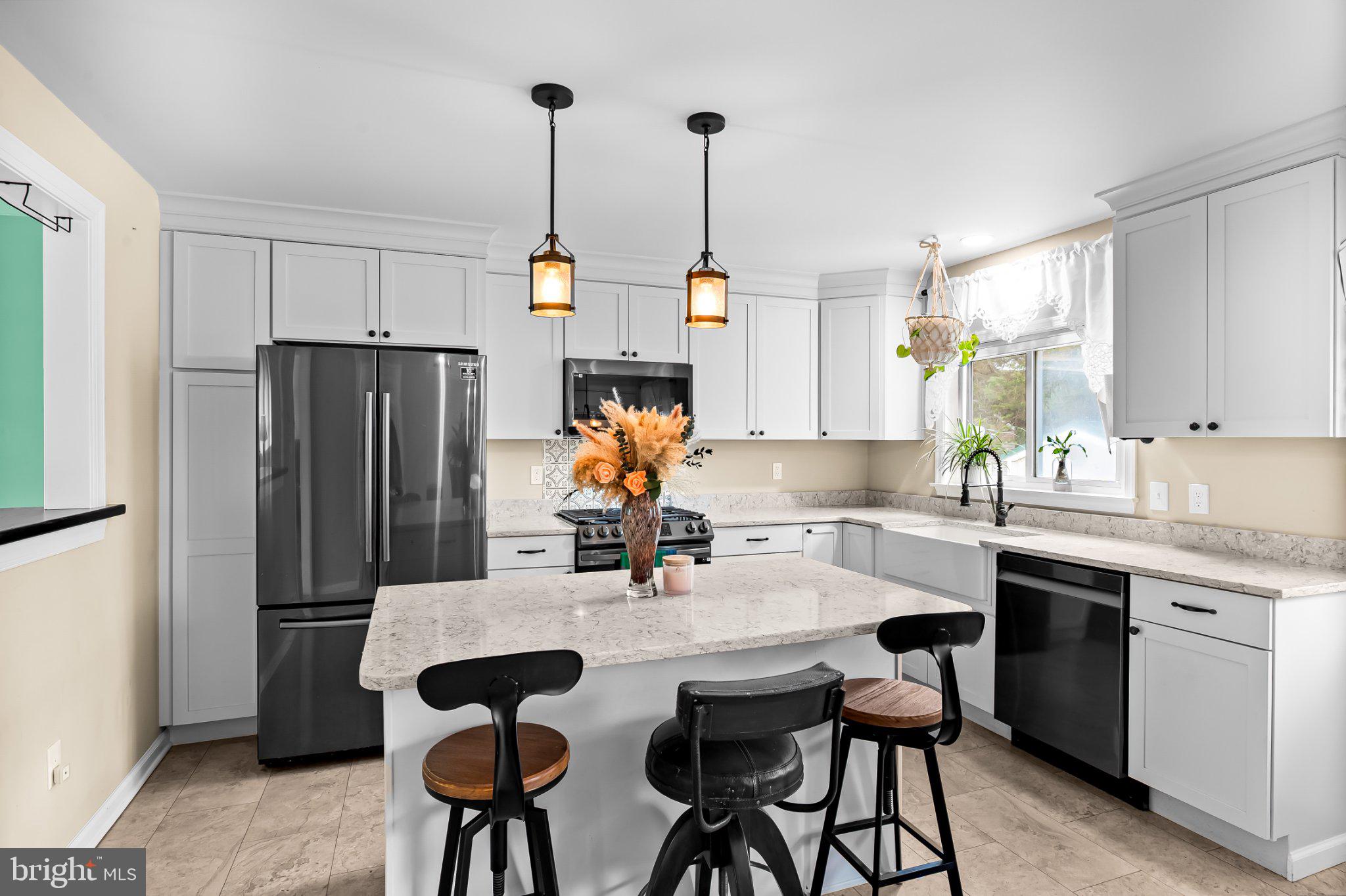 5617 Allender Road White Marsh, MD 21162 - Photo 6 of 32 Modern kitchen with elegant finishes.