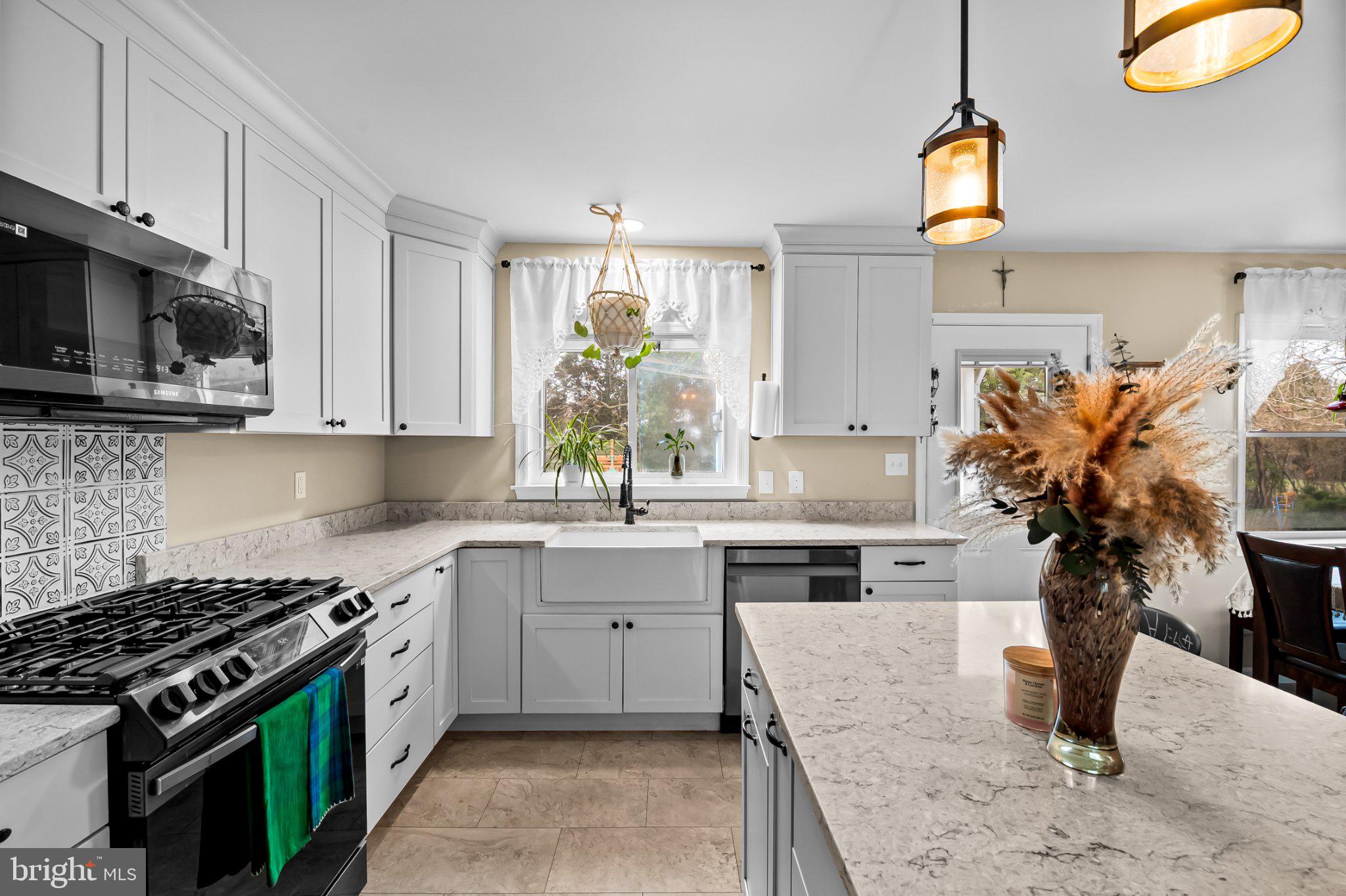 5617 Allender Road White Marsh, MD 21162 - Photo 9 of 32 Bright and airy modern kitchen space.