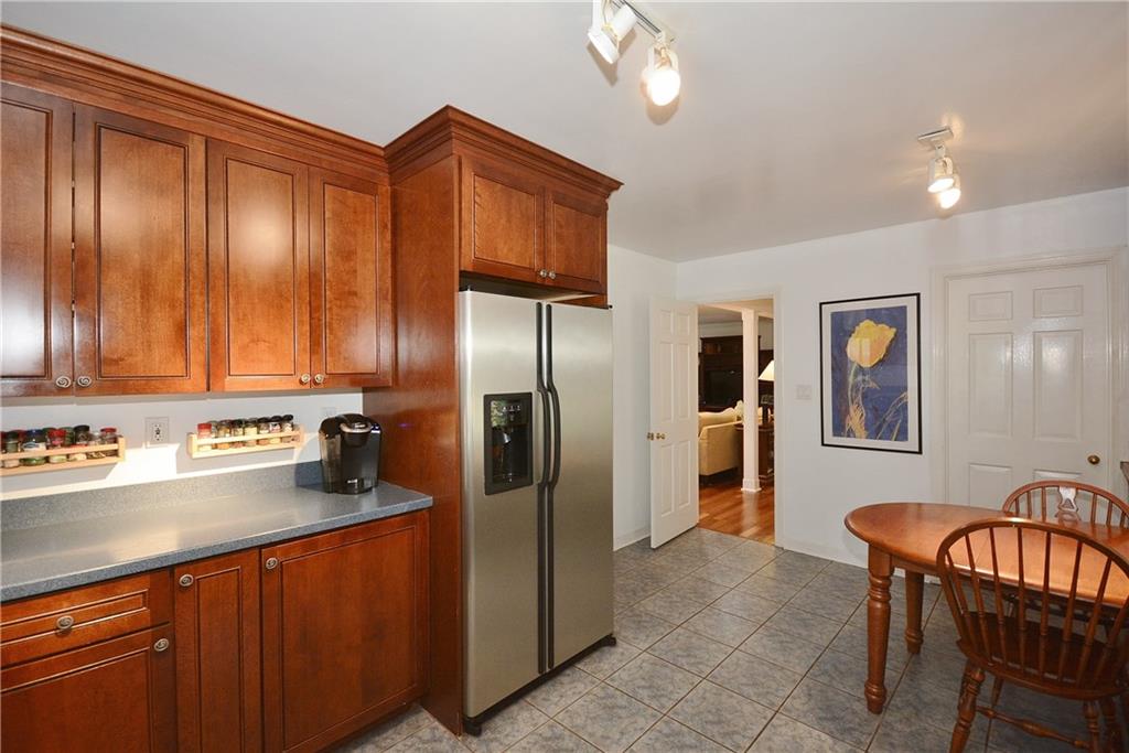 301 Wildberry Road Pittsburgh, PA 15238 - Photo 7 of 24 Gallery Image 7