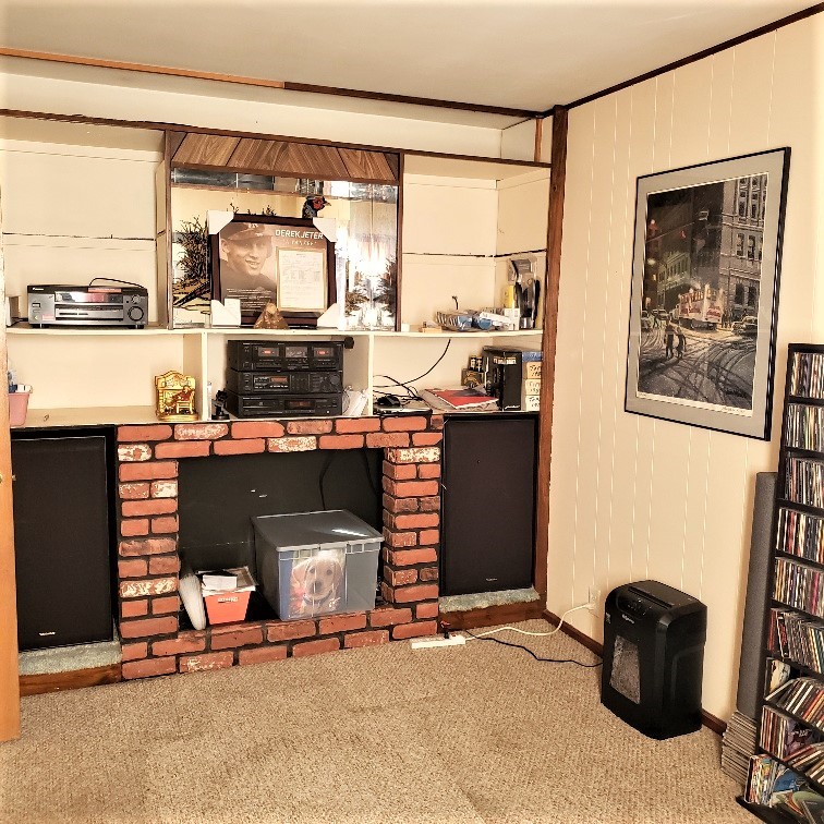645 Knotty Oak Road Coventry, RI 02816 - Photo 18 of 35 1st floor den/bedroom