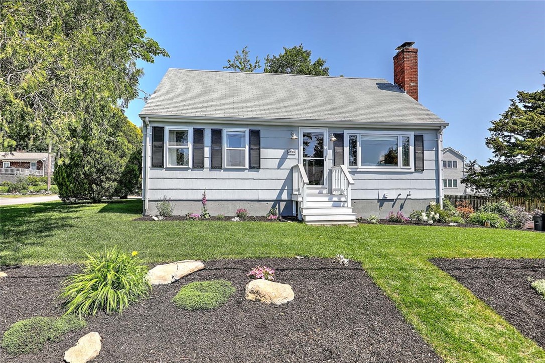 56 King Philip Road Narragansett, RI 02882 - Photo 3 of 41
