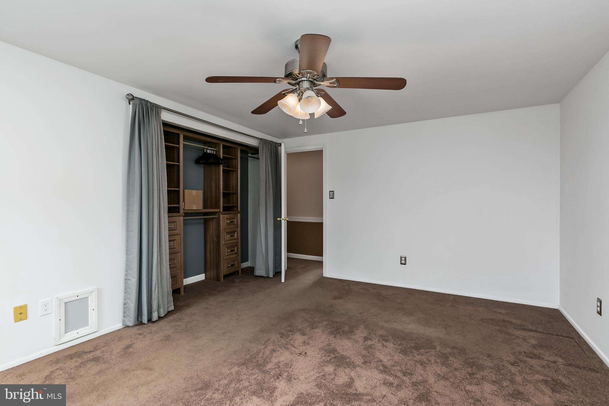 219 Sharrow Vale Road Delran, NJ 08075 - Photo 21 of 32