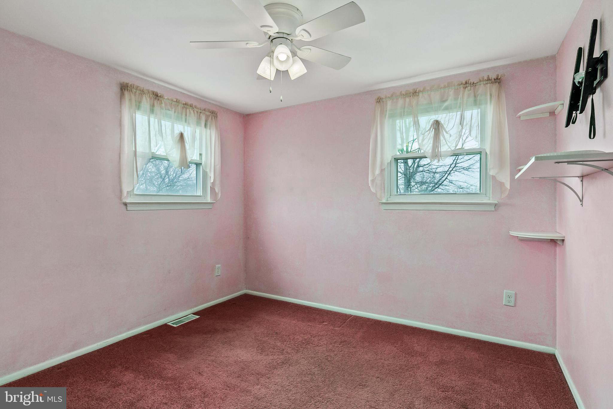 219 Sharrow Vale Road Delran, NJ 08075 - Photo 26 of 32