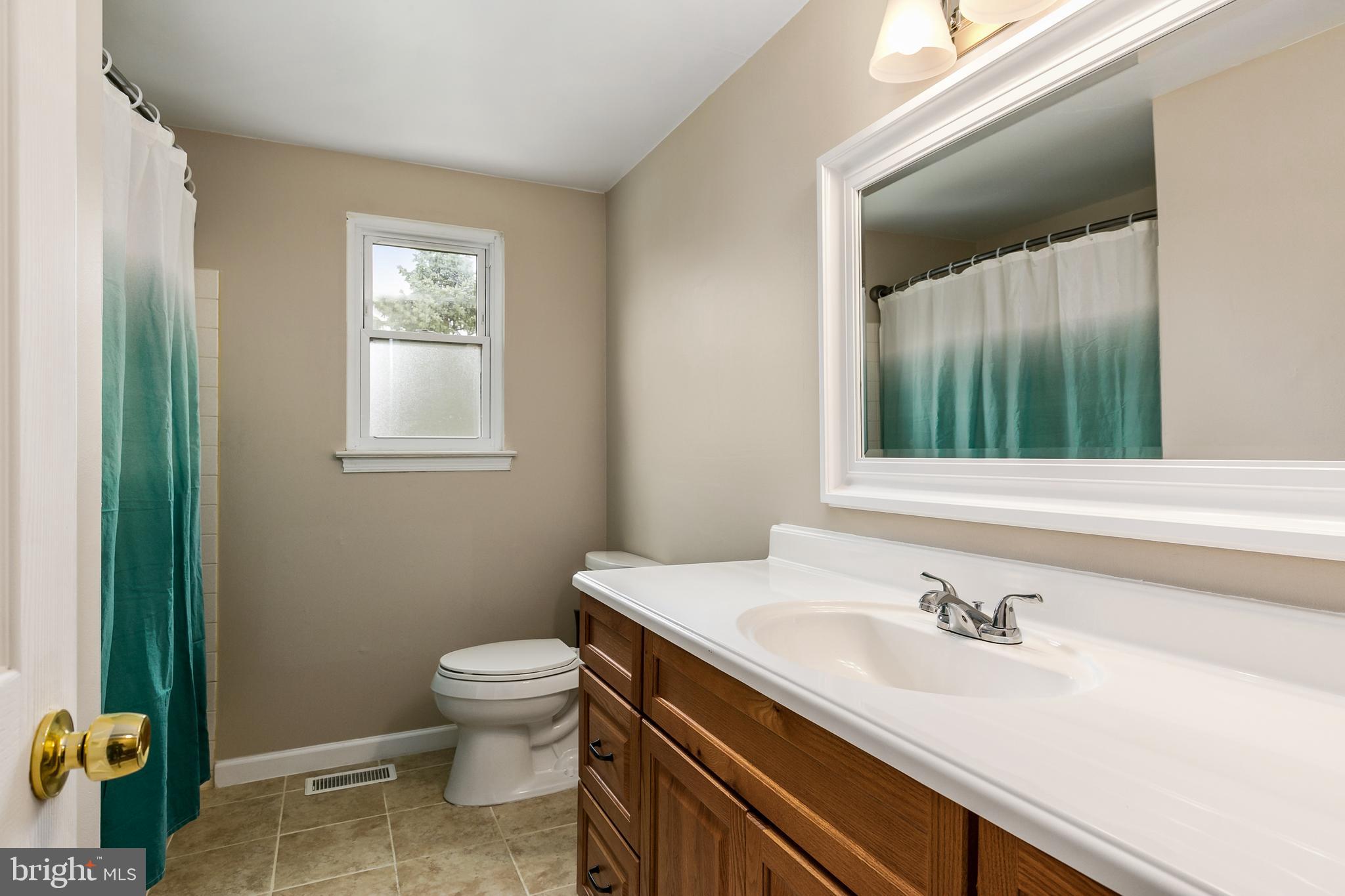 219 Sharrow Vale Road Delran, NJ 08075 - Photo 27 of 32
