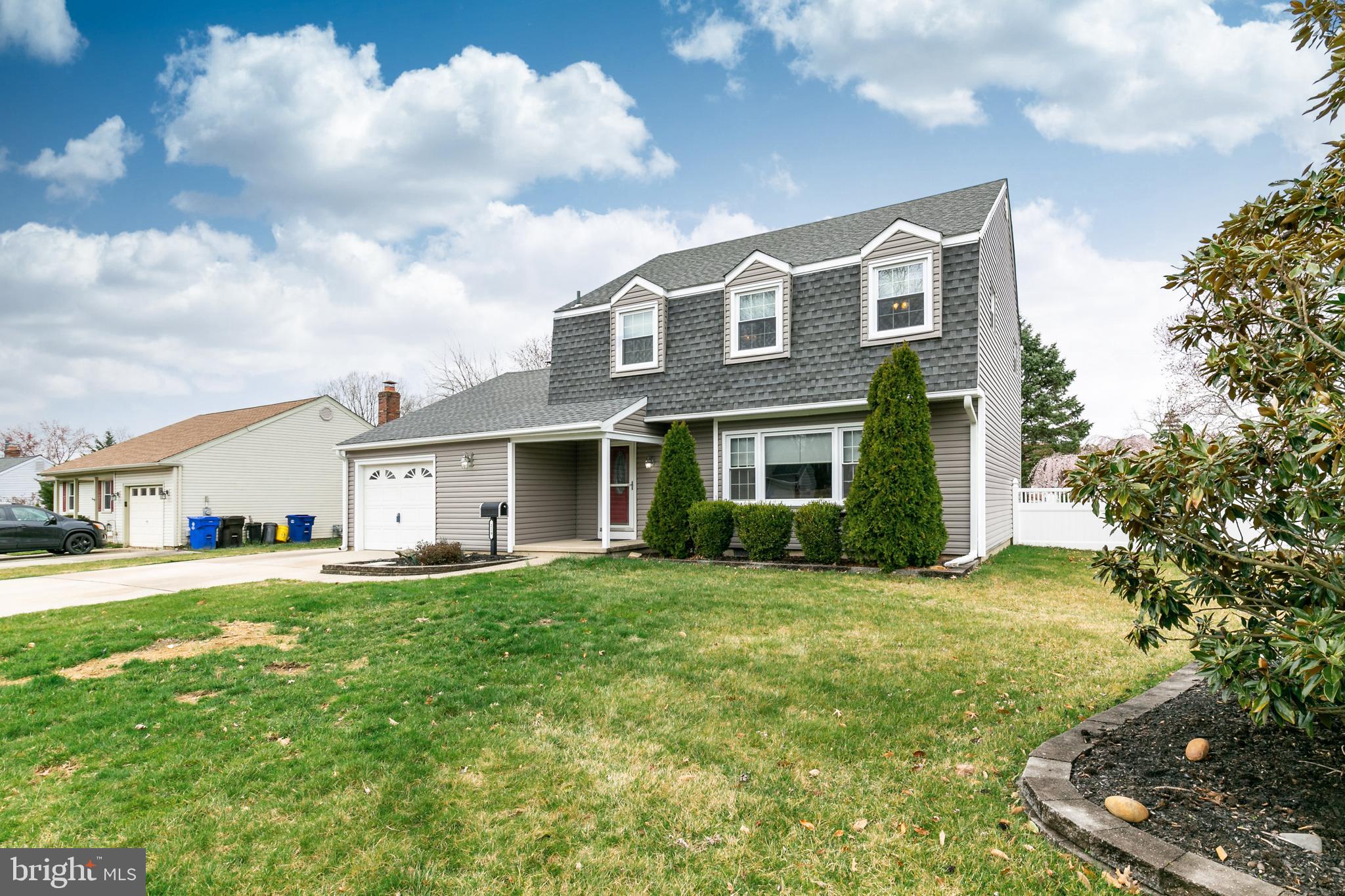 219 Sharrow Vale Road Delran, NJ 08075 - Photo 5 of 32 Welcome to 219 Sharrow Vale Road in Tenby Chase
