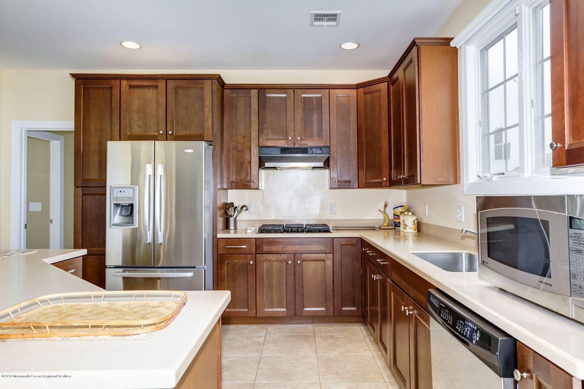 9 Hanging Rock Road Freehold, NJ 07728 - Photo 22 of 69 044_9_Hanging_Rock_Road_243233_372299 -