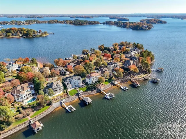 $5,000,000 | 18103 Harbor Light Boulevard, Cornelius, NC 28031