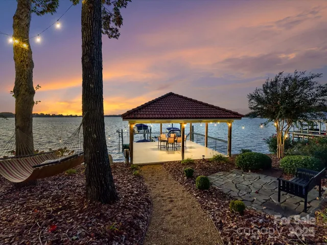 $5,000,000 | 18103 Harbor Light Boulevard, Cornelius, NC 28031