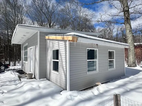 $1,700 | 9 Elm Road, Wurtsboro, NY 12790