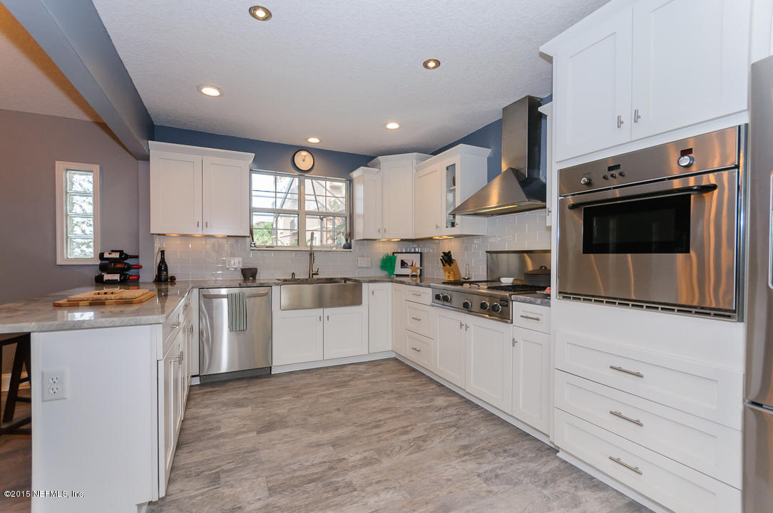 1769 Seminole Road Atlantic Beach, FL 32233 - Photo 12 of 27 171