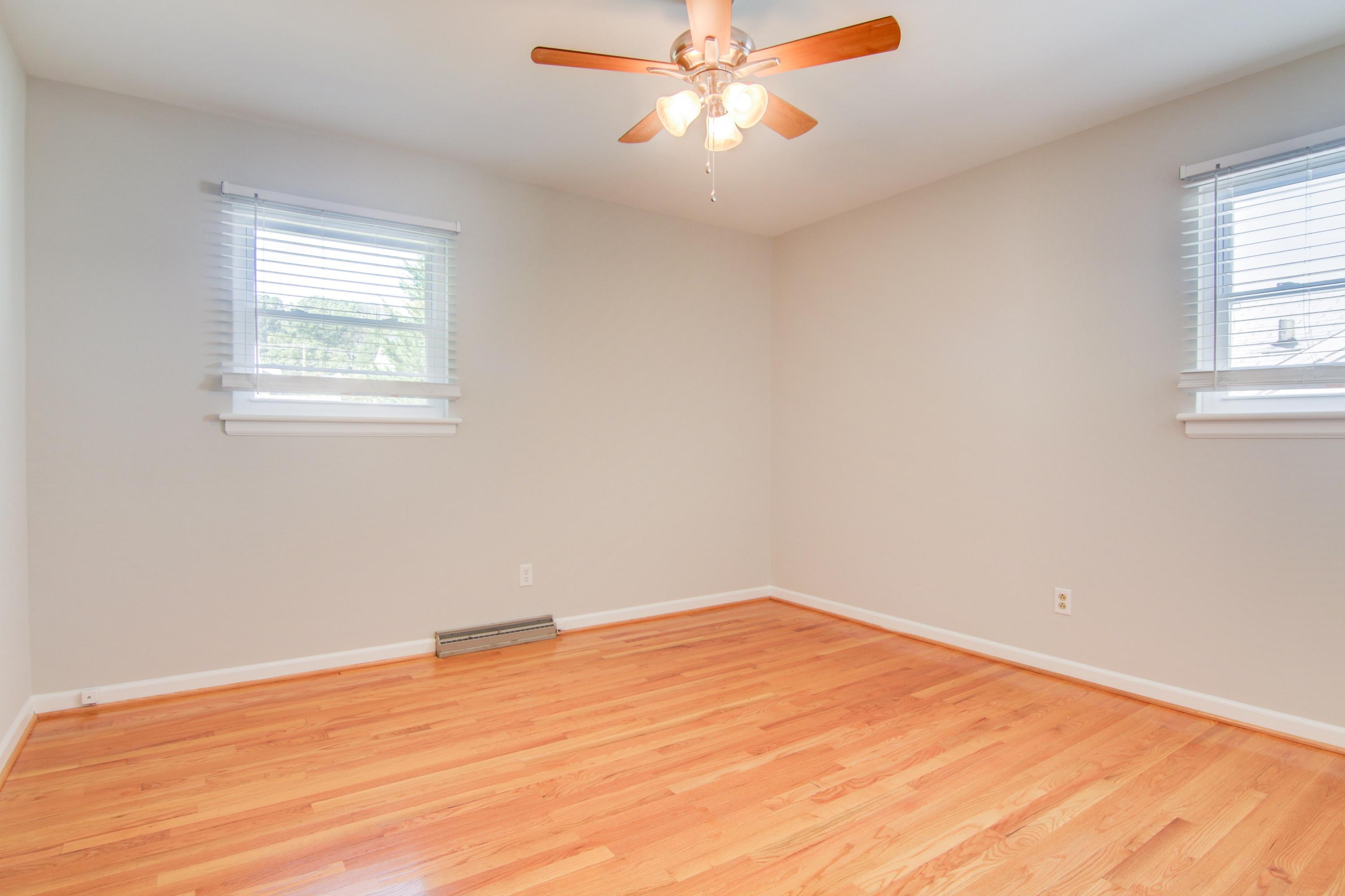 2509 Montvale Road Southwest Roanoke, VA 24015 - Photo 12 of 21 012-250023-2509 Montvale Road Southwest