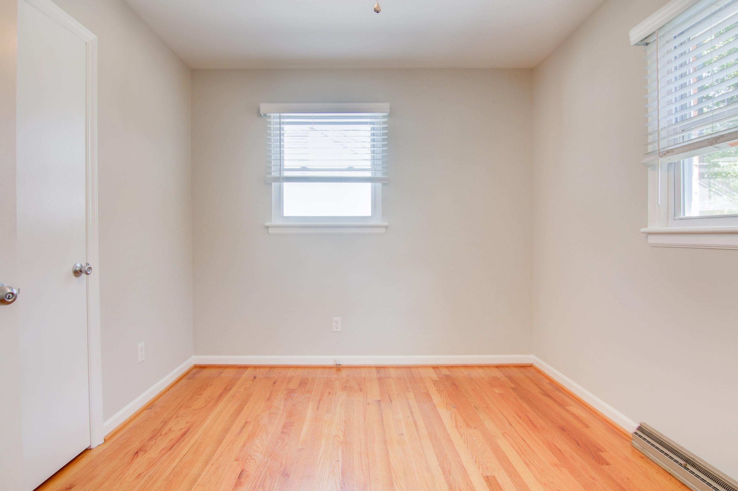 2509 Montvale Road Southwest Roanoke, VA 24015 - Photo 14 of 21 014-250023-2509 Montvale Road Southwest