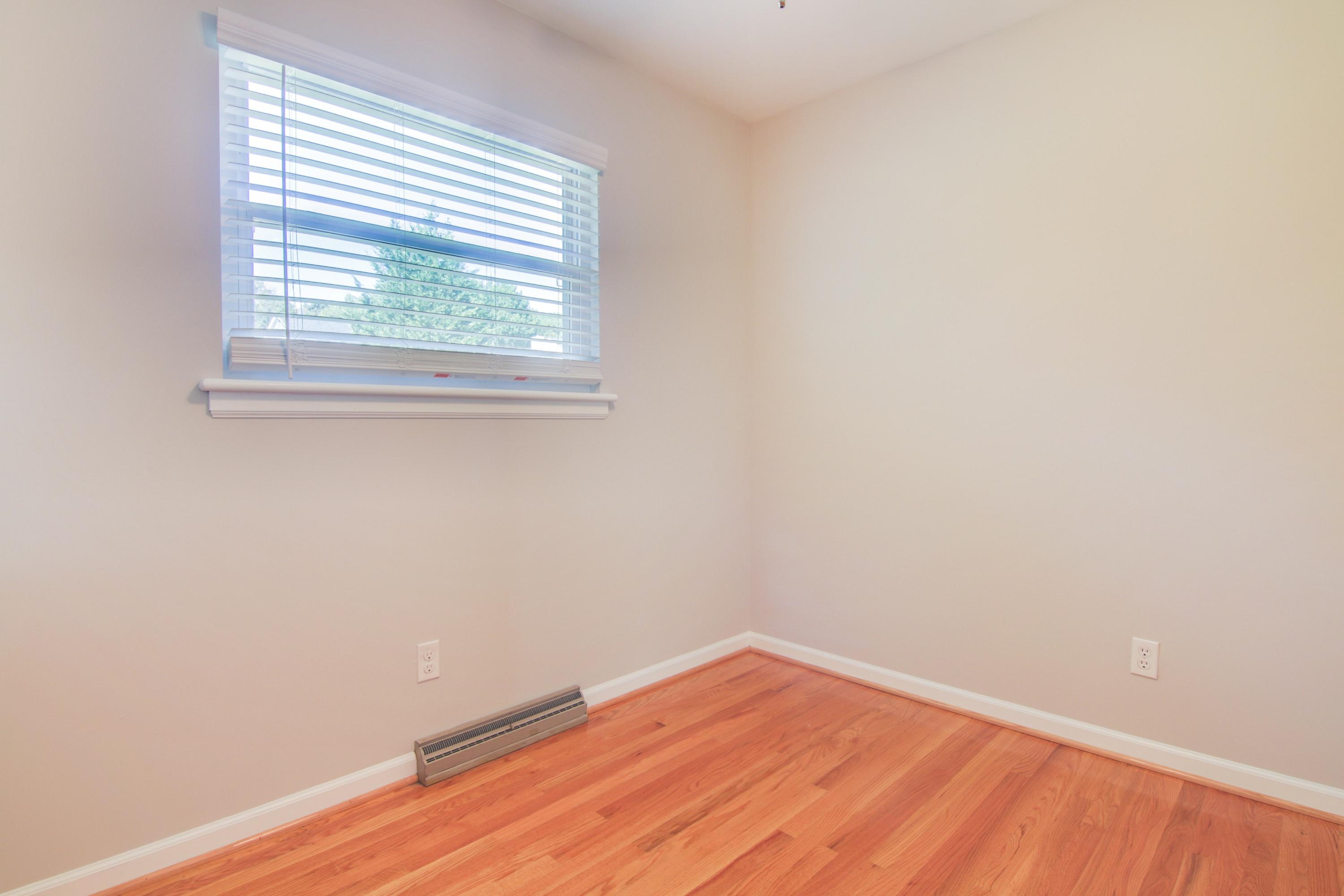 2509 Montvale Road Southwest Roanoke, VA 24015 - Photo 10 of 21 010-250023-2509 Montvale Road Southwest