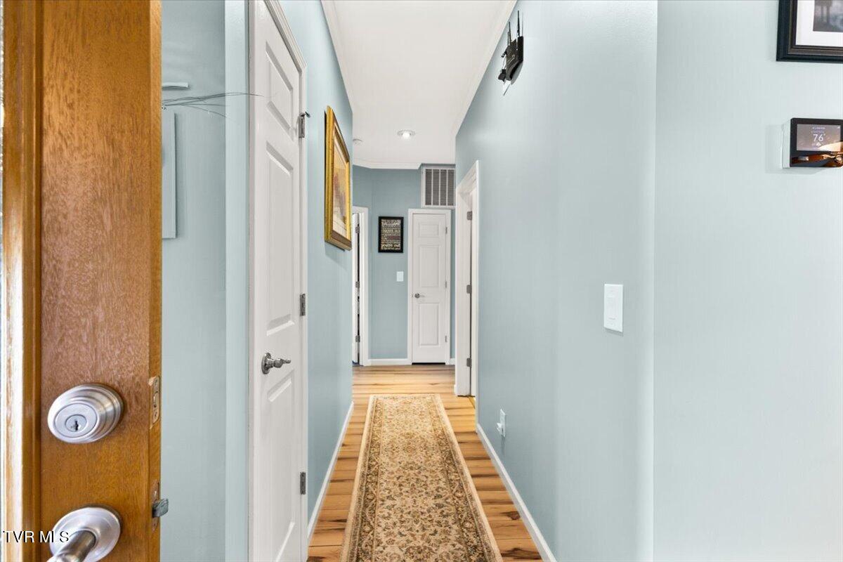 1635 Cooks Valley Road Kingsport, TN 37664 - Photo 17 of 53 17-128A0794