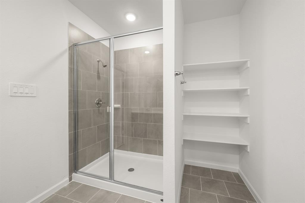 612 Godley Ranch Godley, TX 76044 - Photo 17 of 39 612 Godley Ranch- Primary Suite-4